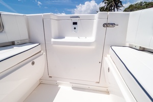 32ft Intrepid Yacht For Sale