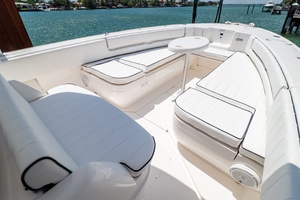 32ft Intrepid Yacht For Sale