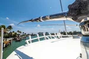 32ft Intrepid Yacht For Sale