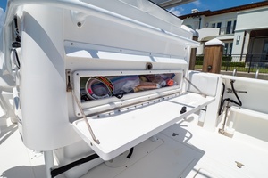 32ft Intrepid Yacht For Sale