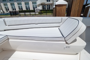 32ft Intrepid Yacht For Sale