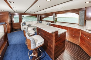 Yacht for sale FINS UP
