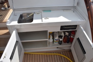 Starboard Cockpit Center