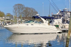 SERENITY NOW 30ft Sea Ray Yacht For Sale