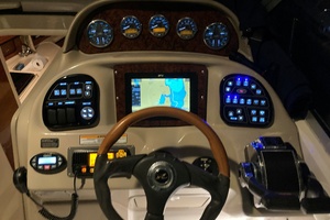 SERENITY NOW 30ft Sea Ray Yacht For Sale