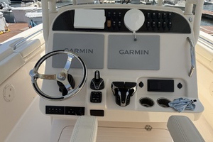 REEL BELUE 30ft Grady White Yacht For Sale