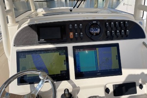 REEL BELUE 30ft Grady White Yacht For Sale