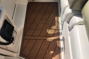 Summer Breeze 33ft Sea Ray Yacht For Sale