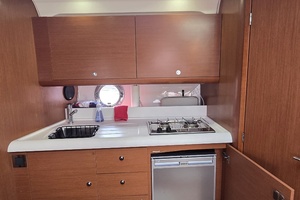 38ft Beneteau Yacht For Sale