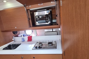 38ft Beneteau Yacht For Sale