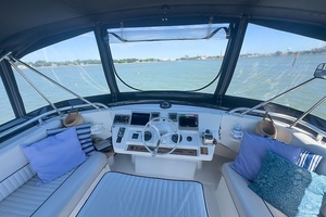 Get Busy Livin 39ft Mainship Yacht For Sale