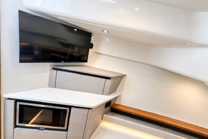48FT (14.63M) TIARA YACHTS
