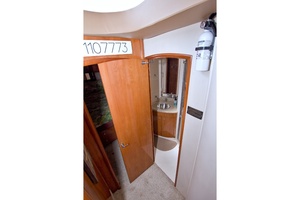 All Hanz on Deck II 46ft Carver Yacht For Sale