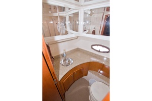 All Hanz on Deck II 46ft Carver Yacht For Sale