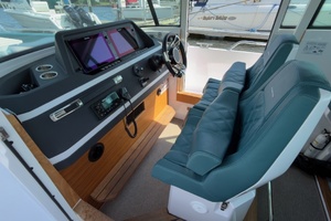 RELENTLESS 28ft Axopar Yacht For Sale