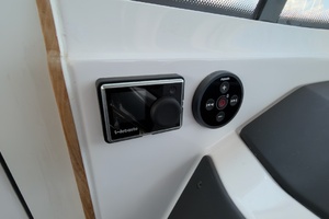 RELENTLESS 28ft Axopar Yacht For Sale