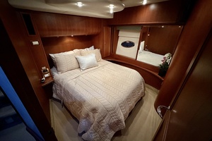 A Whole New World 50ft Silverton Yacht For Sale