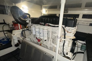 A Whole New World 50ft Silverton Yacht For Sale