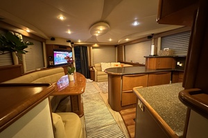 A Whole New World 50ft Silverton Yacht For Sale