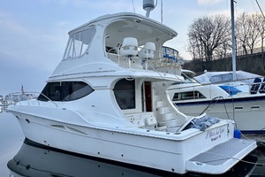 A Whole New World 50ft Silverton Yacht For Sale