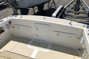 THE ENDLESS SUMMER 25ft Hunt Yachts Yacht For Sale
