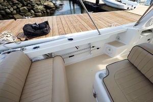 THE ENDLESS SUMMER 25ft Hunt Yachts Yacht For Sale