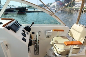 THE ENDLESS SUMMER 25ft Hunt Yachts Yacht For Sale