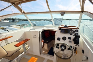 THE ENDLESS SUMMER 25ft Hunt Yachts Yacht For Sale