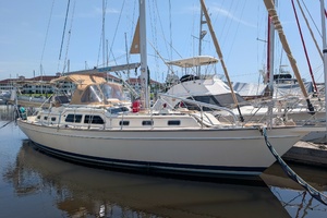 izallgood 46ft Island Packet Yacht For Sale