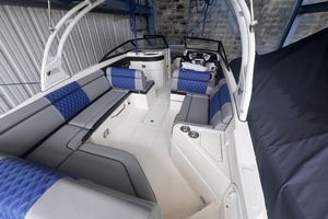 27ft Sea Ray Yacht For Sale