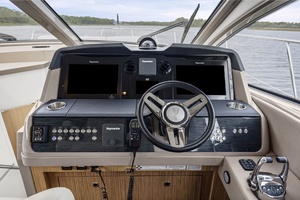 55FT (16.76M) SEA RAY