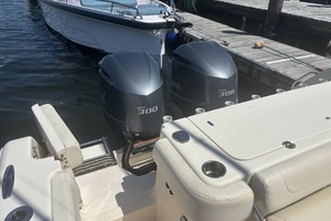 Hippocampus 30ft Grady White Yacht For Sale