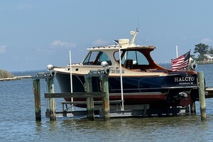 Halcyon 34ft Hinckley Yacht For Sale