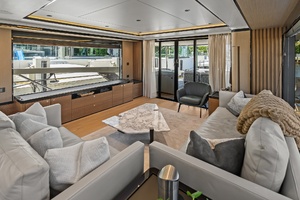 R Boat 75ft Absolute Yacht For Sale