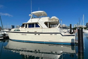 Top Cookie 60ft Hatteras Yacht For Sale
