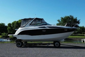 31ft Bayliner Yacht For Sale