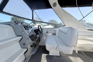 31ft Bayliner Yacht For Sale
