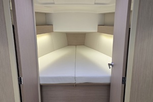 FERNEL  30ft Beneteau Yacht For Sale