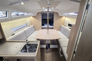 FERNEL  30ft Beneteau Yacht For Sale