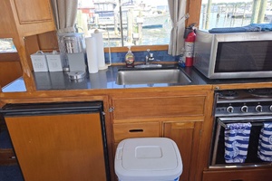 BURNING DAYLIGHT 42ft Grand Banks Yacht For Sale