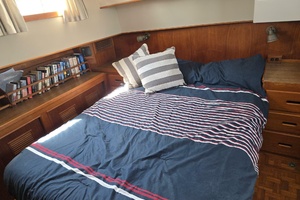 BURNING DAYLIGHT 42ft Grand Banks Yacht For Sale