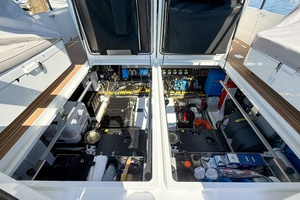 Au Contraire 41ft Targa Yacht For Sale