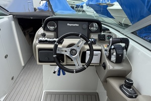 30ft Crownline Yacht For Sale