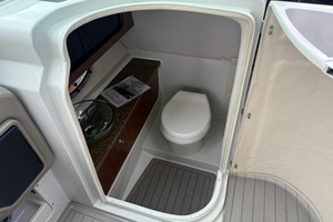 30ft Crownline Yacht For Sale