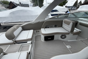 30ft Crownline Yacht For Sale