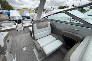30ft Crownline Yacht For Sale