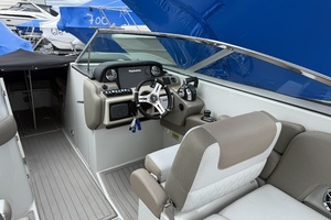 30ft Crownline Yacht For Sale