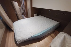 2023 Bali 4.8 guest cabin