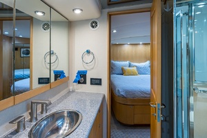 WINDY CAY 58ft Buddy Davis Yacht For Sale