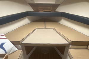 SCRIMSHAW 30ft Mainship Yacht For Sale